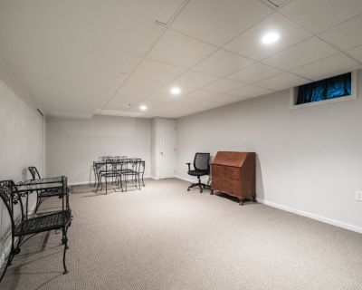 3 Bedroom, 3 Bathroom End-Unit in Phoenixville's desirable Kimberton Greene HOA community!