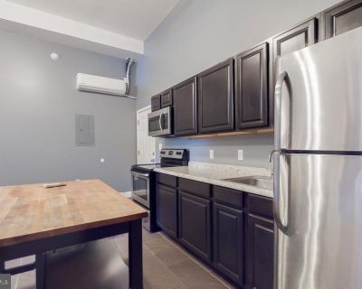 1 Bedroom 1BA 10504 ft Apartment For Rent in Baltimore, MD