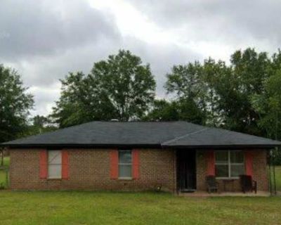 3 Bedroom 1.5BA 1170 ft Apartment For Rent in Dougherty County, GA