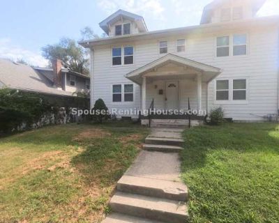 2 Bedroom 2BA 0 ft Pet-Friendly Apartment For Rent in Indianapolis, IN