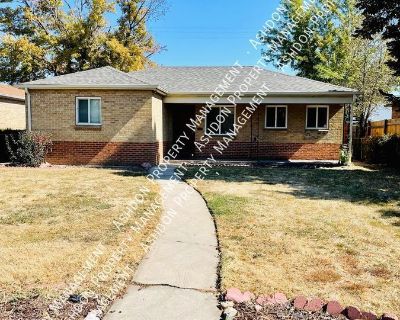 3 Bedroom 2BA 1250 ft Pet-Friendly Single-family home For Rent in Edgewater, CO