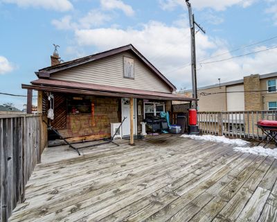 1446 S 50th Avenue # B. Property for Rent in Cicero, IL for $2,000 with 4 bedrooms and 2 full baths. This 1,800 square foot property was built in 1948.. Enjoy modern living in this fully renovated 4-bedroom, 2-bathroom apartment located above a beautifully maintained mixed-use building. The spacious floor plan offers large, bright rooms filled with natural light, and the convenience of an in-un...