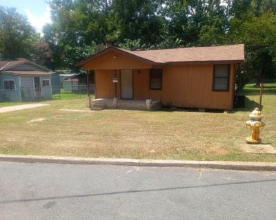 3 Bedroom 1BA 944 ft Single Family Home For Sale in MINDEN, LA