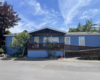 3 Bedroom 2BA 1512 ft Manufactured Home For Sale in NEWBERG, OR