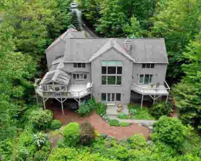 4 Bedroom 4BA 3865 ft Single Family Home For Sale in GRANTHAM, NH