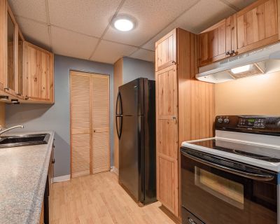 1 Bedroom 1BA 780 ft Apartment For Rent in North Providence, RI