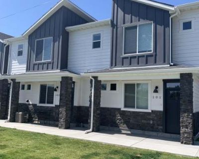 3 Bedroom 2.5BA 1600 ft Apartment For Rent in Logan, UT
