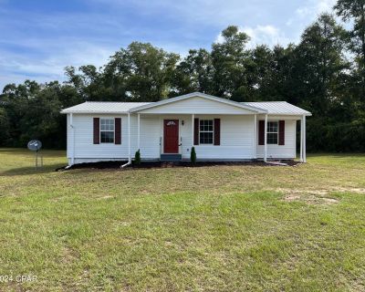 3 Bedroom 2BA 1270 ft Single Family Home For Sale in Cottondale, FL