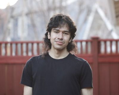 I was vacationing to Vancouver but developed a hole in my lung and now am not allowed to leave the city for at least four weeks. Was hoping to find a place on short notice and get some course work done (enrolled in physiology online while my lung heals)..