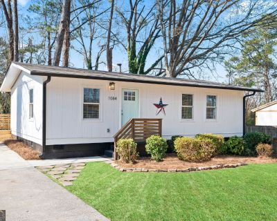 3 Bedroom 2BA 1025 ft Single Family House For Sale in Atlant, GA