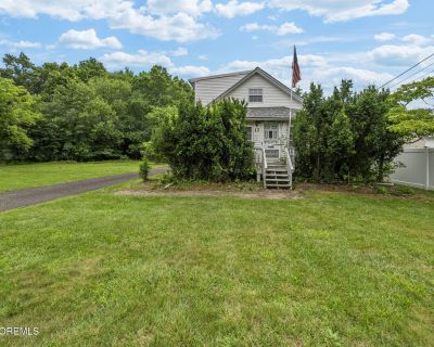 2 Bedroom 1BA 1500 ft Single Family House For Sale in Englishtown, NJ
