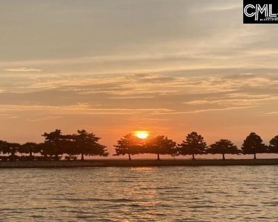 2 Bedroom 1BA 1182 ft Condo For Sale in Lexington, SC