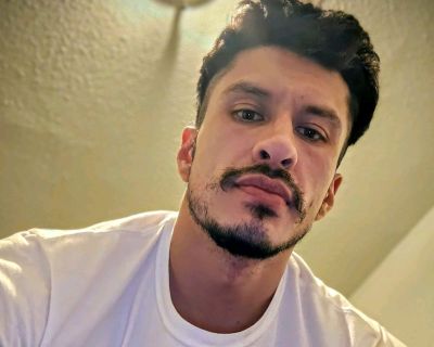 $225 /week. Age: 36 * Smoker?: No * Any pets?: No * Occupation: Professional * Gender: Male. Smoking room acceptable. No pets, please. Males preferred. Age preference: 18 - 99. Looking in: Seattle. Hello folks, I'm seeking a furnished room for rent on a weekly basis. I'm very flexible with terms. Ideally, there would be a temporary to permanent option. I'm allergic to pets, so I can't live wher...