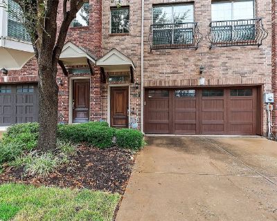 Deposit: $650.00 * Utilities included?: Yes * Fees apply?: No. References are not required. Non-smoking. Furnishings: Unfurnished * Disabled access: * Living room: shared. Availability Available Dec 01 2025 Minimum term 12 months Maximum term 36 months. If you're looking for low maintenance living, in an excellent location, with excellent amenities and the best floorplan in the neighborhood, th...