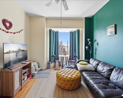 2 Bedroom 1BA 700 ft Condo For Sale in Jersey City, NJ