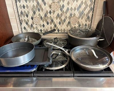 Magnificent Home in Luxurious Gated Community!