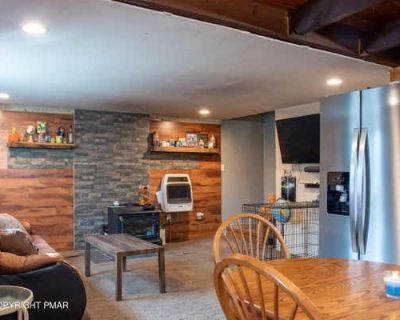 3 Bedroom 1BA 1300 ft Single Family Home For Sale in BUSHKILL, PA