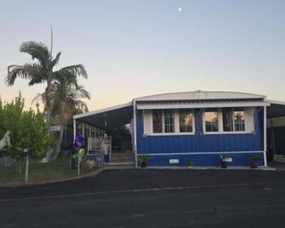 2 Bedroom 2BA 1040 ft Mobile Home For Rent in Rialto, CA