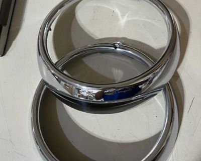 Volkswagen Beetle Chrome Headlight Bezel