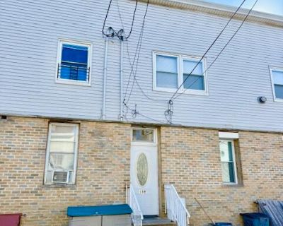 5 Bedroom 3BA 2000 ft House For Rent in Jersey City, NJ