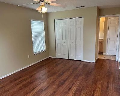 Pet friendly $1,500 per month room to rent in Liberty