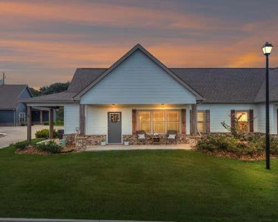 2 Bedroom 3BA 1336 ft Condo For Sale in CHATSWORTH, GA