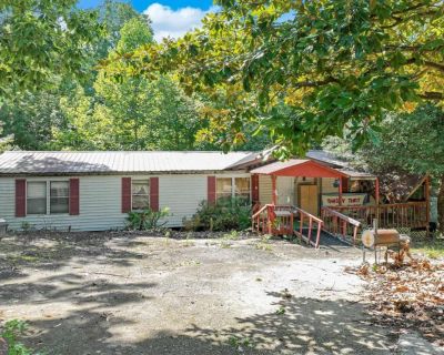 3 Bedroom 2BA Single Family House For Sale in Flowery Branch, GA