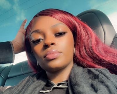 Female Seeking Room in Washington, District of Columbia...