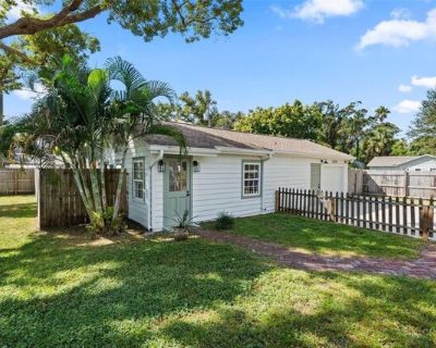 1381 Hibiscus St. This adorable 1 bedroom, 1 bath cottage located just off the Clearwater Country Club Golf Course, comes complete with a fully landscaped, private fenced in yard! The entire property was recently updated with NEW KITCHEN, NEW ROOF, NEW A/C, NEW LVP FLOORS, NEW DRIVEWAY, IRRIGATION AND FULL LANDSCAPING. This is a free standing house behind a main house. Both homes have private y...