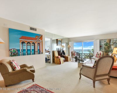 2 Bedroom 2BA 1830 ft House For Rent in Palm Beach, FL