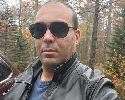 Aymen - Needs an Apartment on iROOMit or a Room