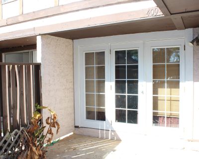 409 Westwood Drive. Property for Rent in Tallahassee, FL for $1,250 with 2 bedrooms and 1 full bath, 1 half bath. This 1,220 square foot property was built in 1973.. Westwood Condo^ 2 bedrooms & 1.5 baths^ one full bathroom upstairs with two separate vanities to share the two bedrooms^ half bath downstairs^ two large living areas to give plenty space for family or roommate^ kitchen with granite...