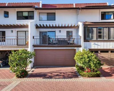 2 Bedroom 2.5BA 0 ft Furnished Apartment For Rent in Santa Barbara, CA