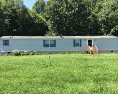 2 Bedroom 2BA 980 ft Manufactured Home For Sale in TRAPHILL, NC