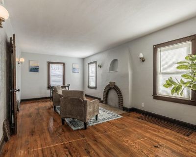Furnished Room for Rent - Super Host Cozy 3 bedroom 2 bath home with ga