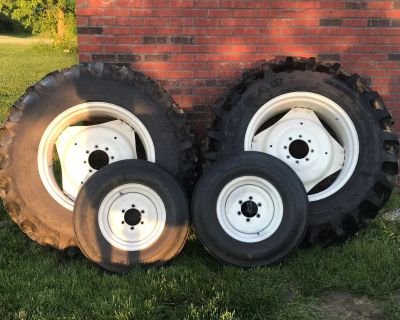 Tractor wheels/tires