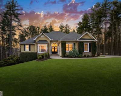 5 Bedroom 5BA 4950 ft Single Family Home For Sale in CLARKESVILLE, GA