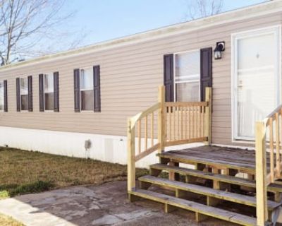 3 Bedroom 2BA 0 ft Pet-Friendly Apartment For Rent in Carlyss, LA