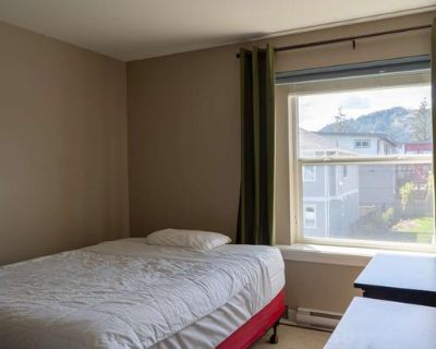 Two separate rooms for rent - Furnished private rooms - All utilities, Wi-Fi and laundry included - Shared bathroom and kitchen - Park located directly in front of house - Bus stop nearby - Short drive to Westshore Plaza Perfect for a student or working professional seeking a clean, convenient place in Langford. No pets, no smoking/vaping, no drugs. Video of room 1: https://youtube.com/shorts/w...