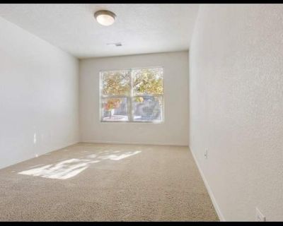 Available on: now. Furnished. Parking available * Internet included. 4 bedroom, 2 bath house in Ventana Ranch. $600 a month utilities included. Room can be furnished or unfurnished.. Rent $600 per month Bills Included Security deposit $500 Property type House Room furnishing Furnished Preferred gender Females Available on Now. I m clean, quiet and respectful . Expect the same. I work full time ...