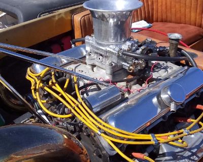 1970 jet boat. 455 olds runs good,best price