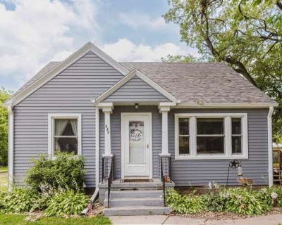 2 Bedroom 2BA 784 ft Single Family Home For Sale in NEBRASKA CITY, NE