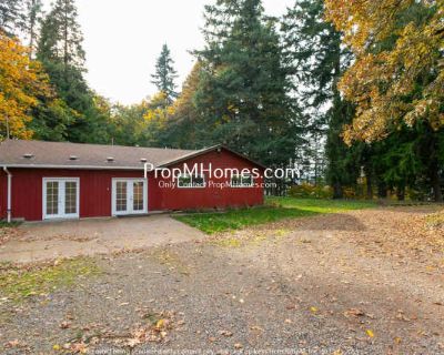 Private 20-Acre Retreat in Oregon City Spacious 3-Bedroom Ranch Home with Scenic Views!. image_url. In unit laundry Patio / balcony Dishwasher Pet friendly Gym Air conditioning Unit Amenities air conditioning dishwasher fireplace in unit laundry patio / balcony range refrigerator w/d hookup Property Amenities fire pit gym internet access cats allowed dogs allowed. Pets allowed. 3 Bedroom. 2 Bat...