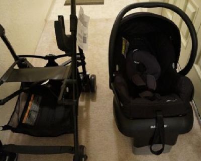Brand New Infant Car Seat with Base and Stroller (Reduced in Kennewick, WA
