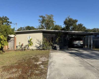 2 Bedroom 1BA 864 ft Single Family Home For Sale in SAFETY HARBOR, FL
