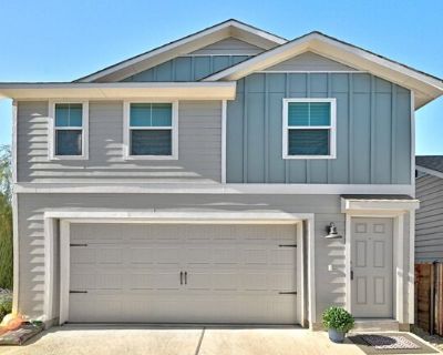 Rioja Unit Garage, Kyle, Home For Rent