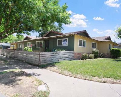 2 Bedroom 1BA 2292 ft Single Family Home For Sale in MODESTO, CA
