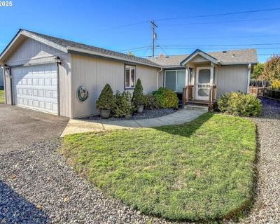 3 Bedroom 2BA 1352 ft Manufactured Home For Sale in ROSEBURG, OR