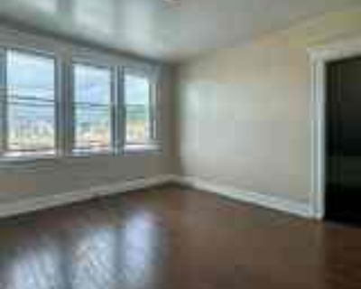 3 Bedroom 1BA 1758 ft² House For Rent in Bridgeport, CT 2528 Main St unit 3rd floor