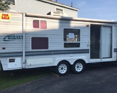 1999 Damon Hornet Camper 27'